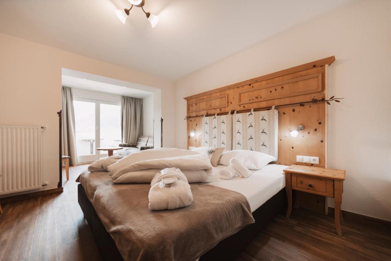 Wellness Aparthotel Panorama Alpin - Ferienwohnungen Jerzens Im Pitztal Exterior foto